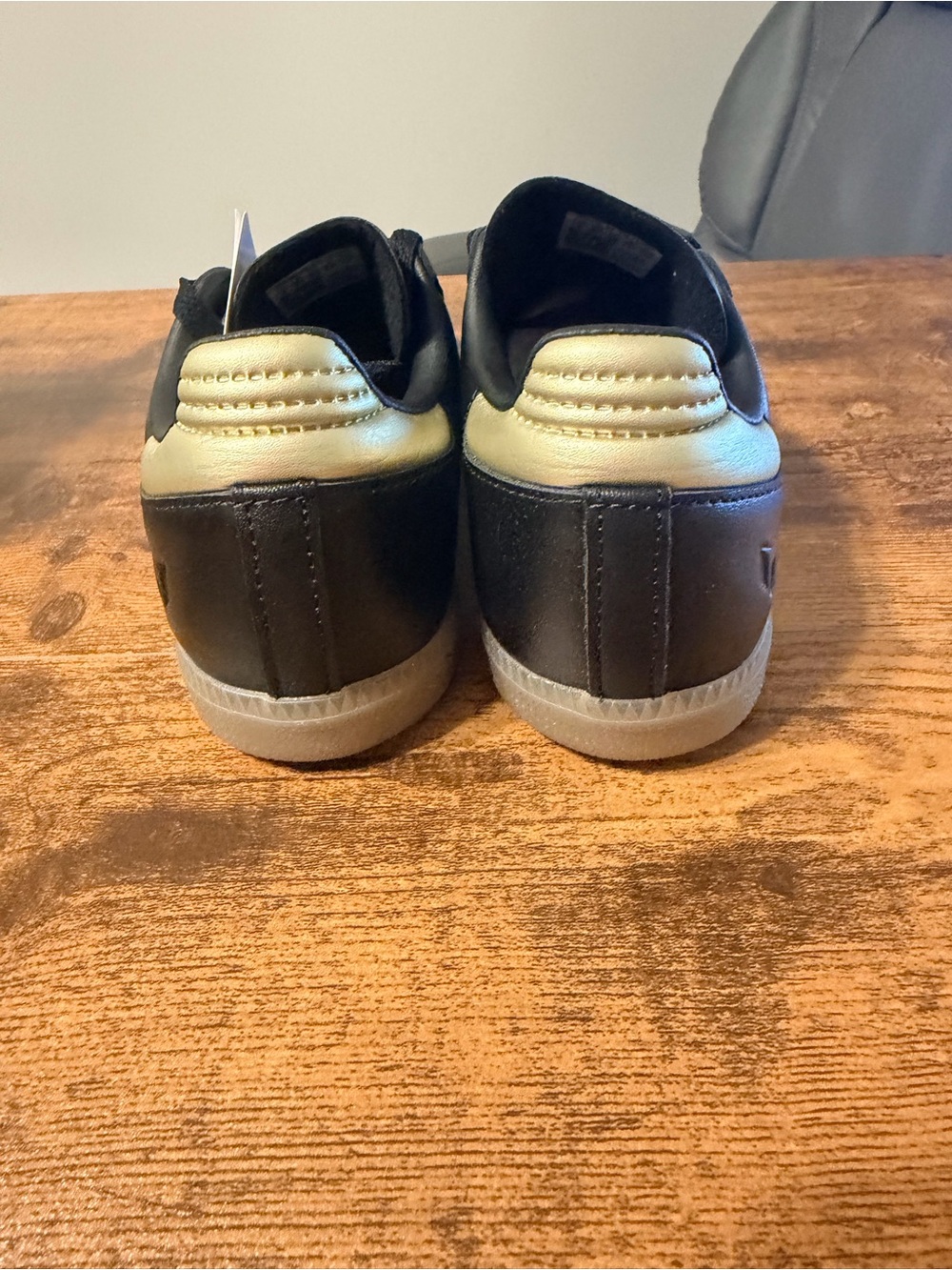 Adidas Samba Messi Black & Gold Classic Trainer 4Y/5W - Picture 5 of 8